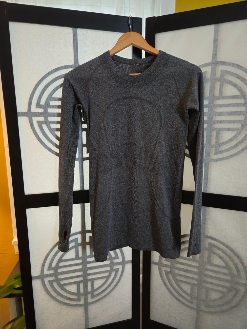 LuluLemon gray swiftly tech long sleeve tee